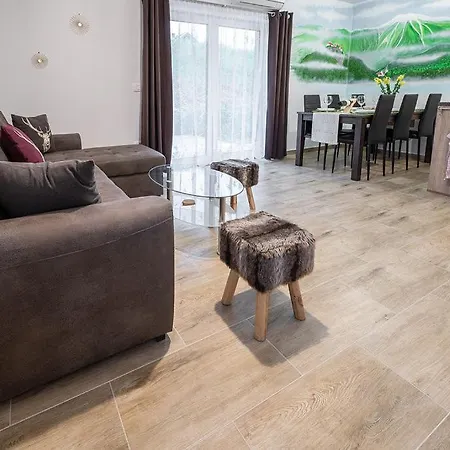 Apartmaji Koza Lägenhet *